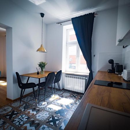 Nalu Black&White Apartment No 8 كاتوفيتسه المظهر الخارجي الصورة