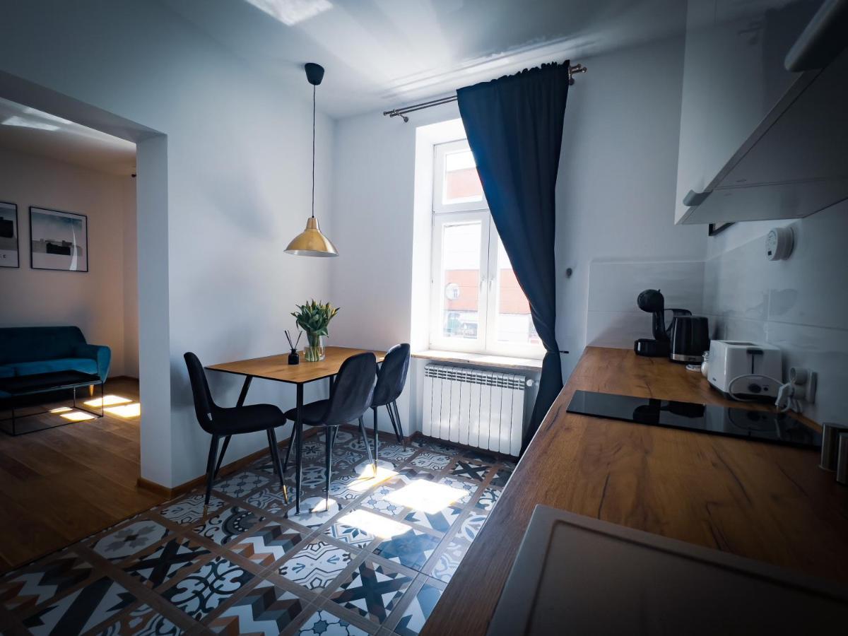 Nalu Black&White Apartment No 8 كاتوفيتسه المظهر الخارجي الصورة