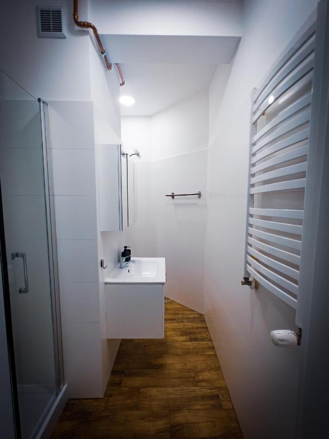 Nalu Black&White Apartment No 8 كاتوفيتسه المظهر الخارجي الصورة